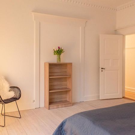 Bright And Spacious Apartment In Downtown Arhus Exterior photo