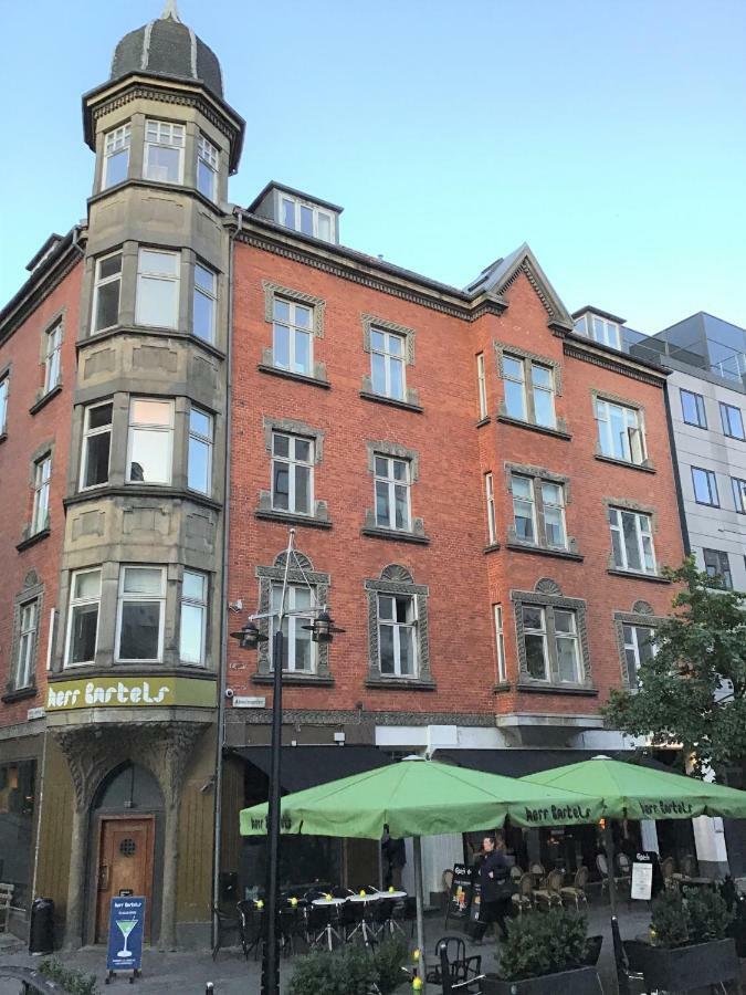 Bright And Spacious Apartment In Downtown Arhus Exterior photo