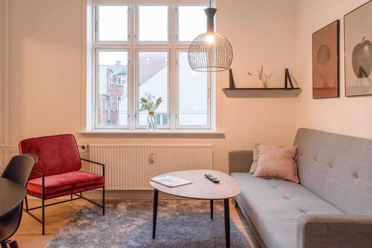 Bright And Spacious Apartment In Downtown Arhus Exterior photo